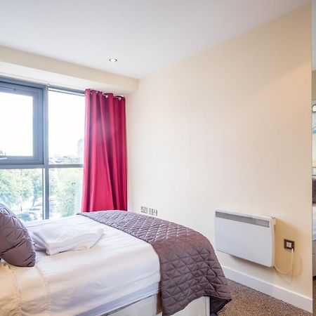 City One Bedroom Apartment With Juliet Balcony In West One - Parking Possible Σέφιλντ Εξωτερικό φωτογραφία