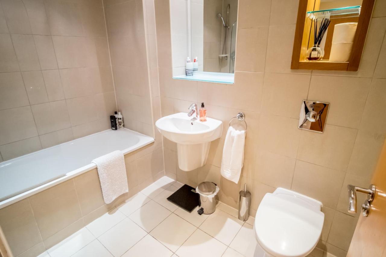 City One Bedroom Apartment With Juliet Balcony In West One - Parking Possible Σέφιλντ Εξωτερικό φωτογραφία