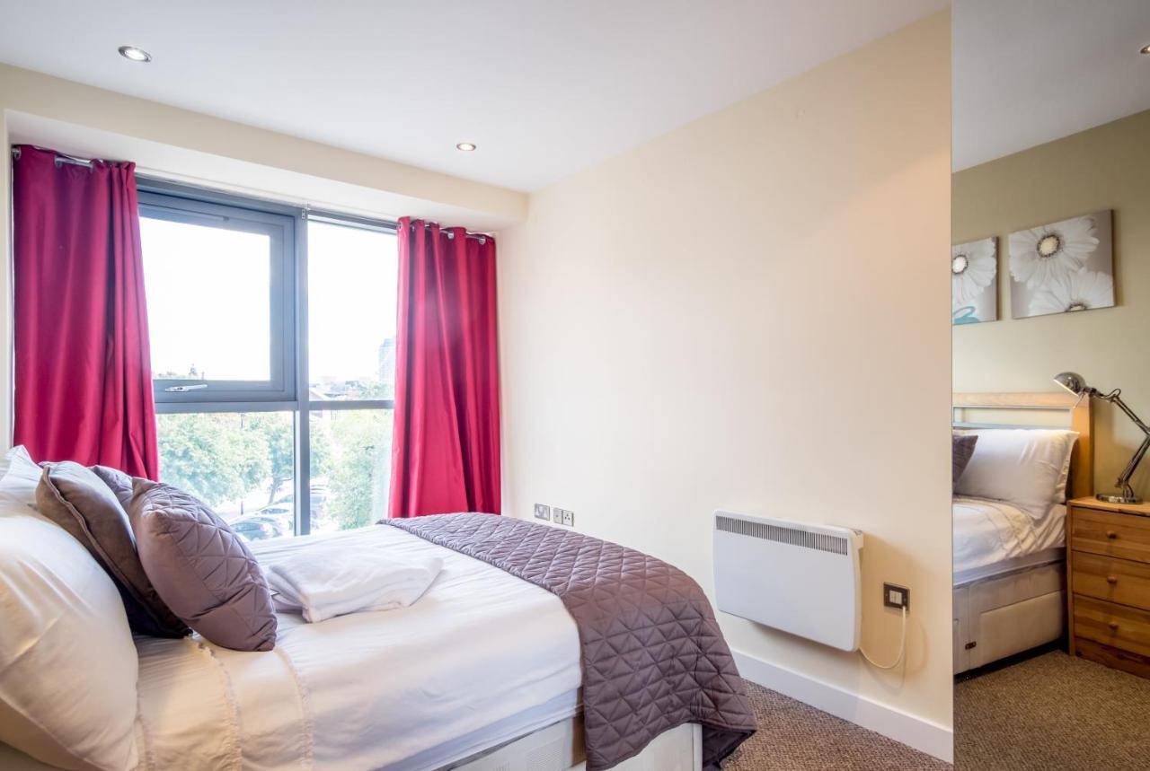City One Bedroom Apartment With Juliet Balcony In West One - Parking Possible Σέφιλντ Εξωτερικό φωτογραφία