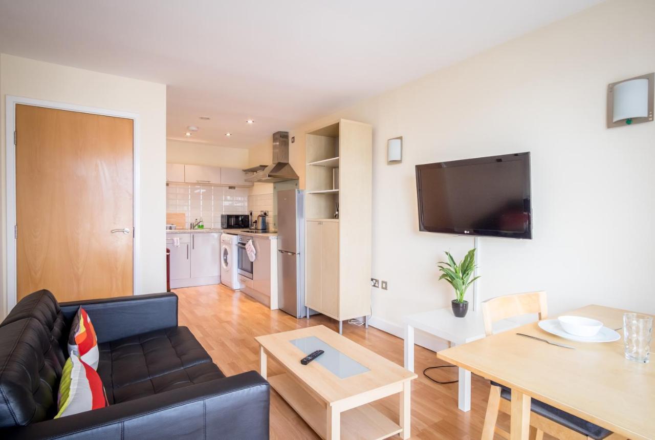 City One Bedroom Apartment With Juliet Balcony In West One - Parking Possible Σέφιλντ Εξωτερικό φωτογραφία